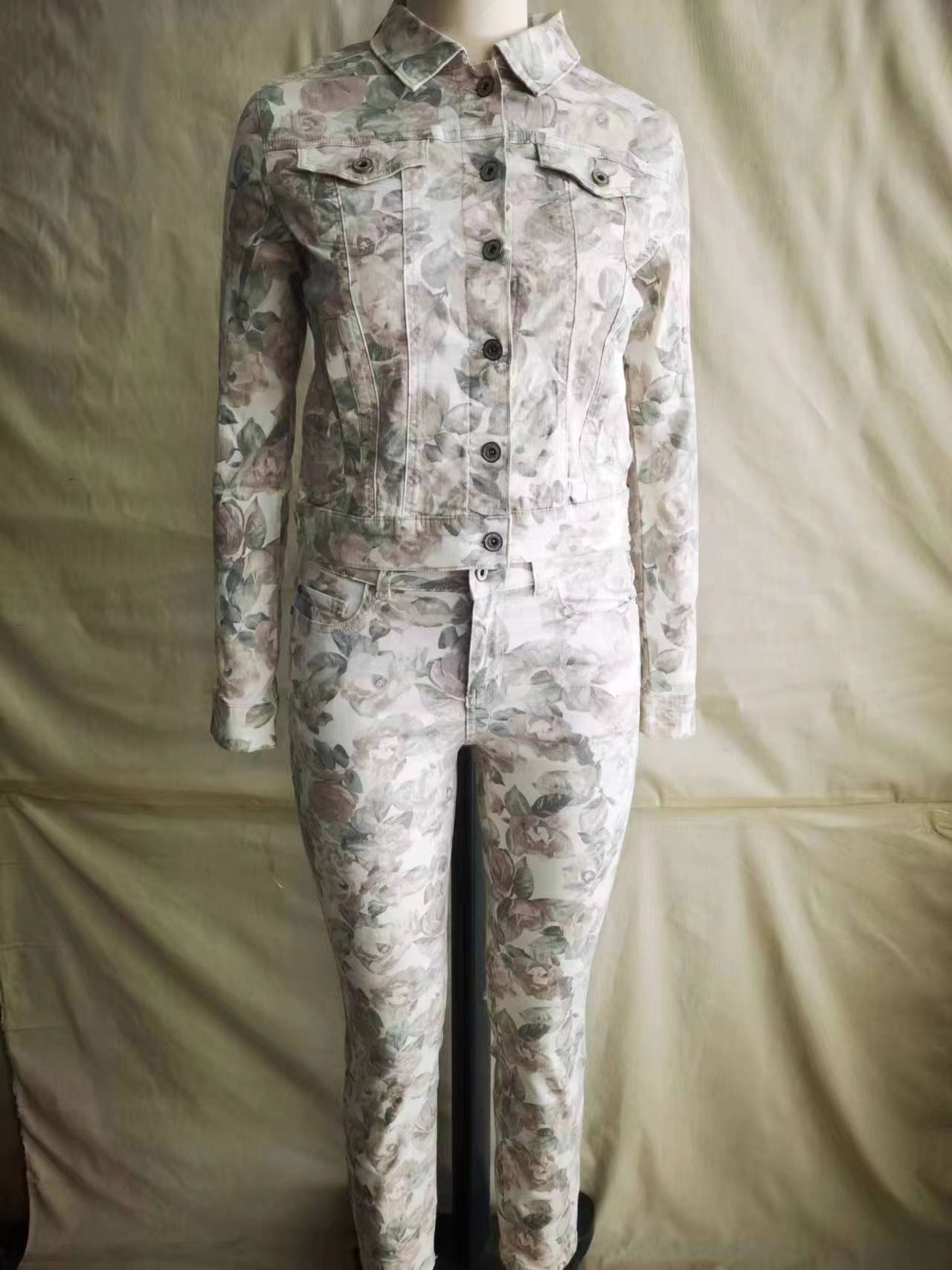 PRINT TWILL JACKET_kg体育下载