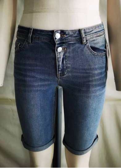 牛仔短裤_kg体育下载